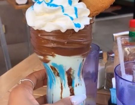 Poleva, topping modrý šmola